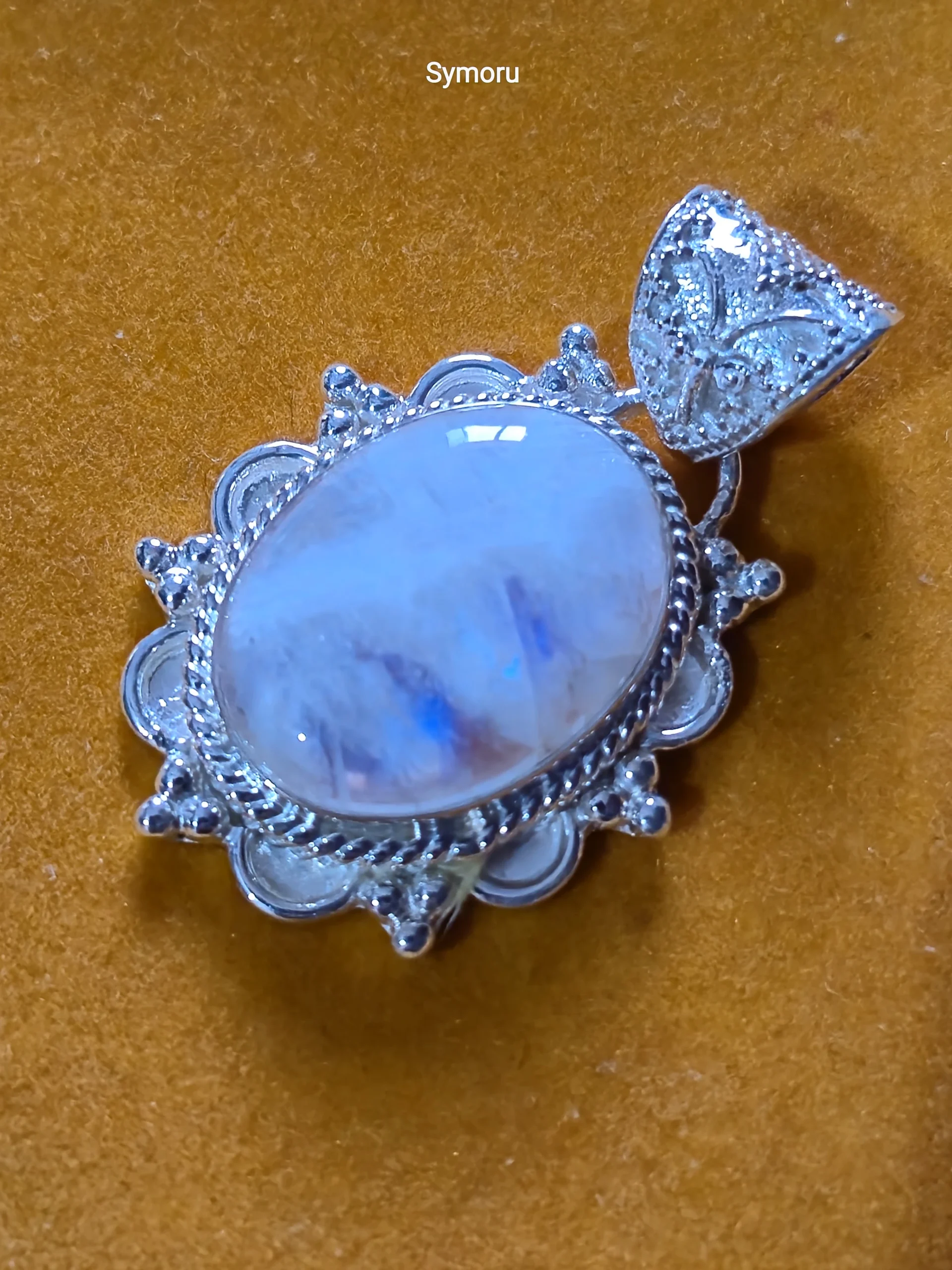 925 Sterling Silver Rainbow Moonstone Oval Pendant