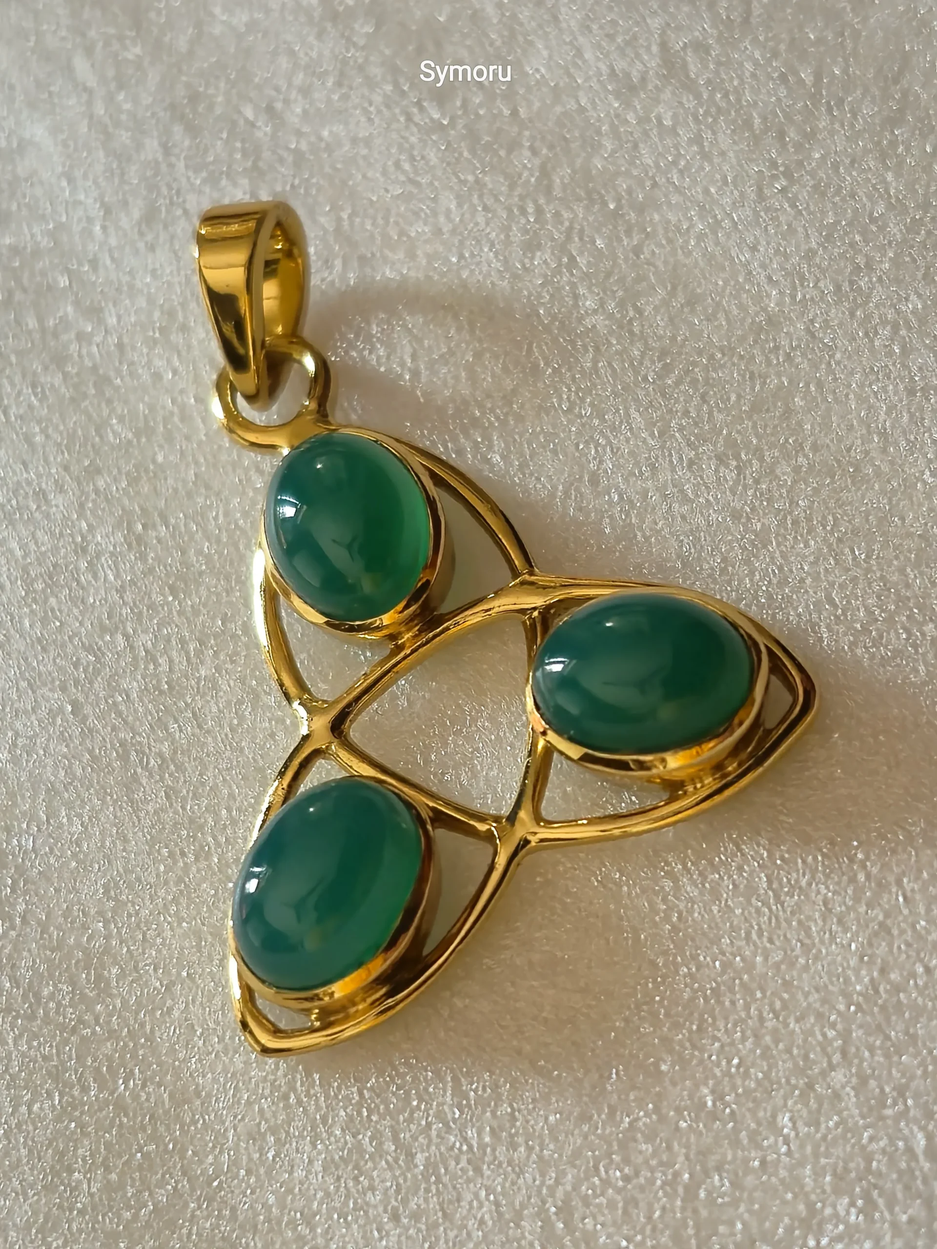 Gold Tone Brass Triple Green Onyx Look Pendant