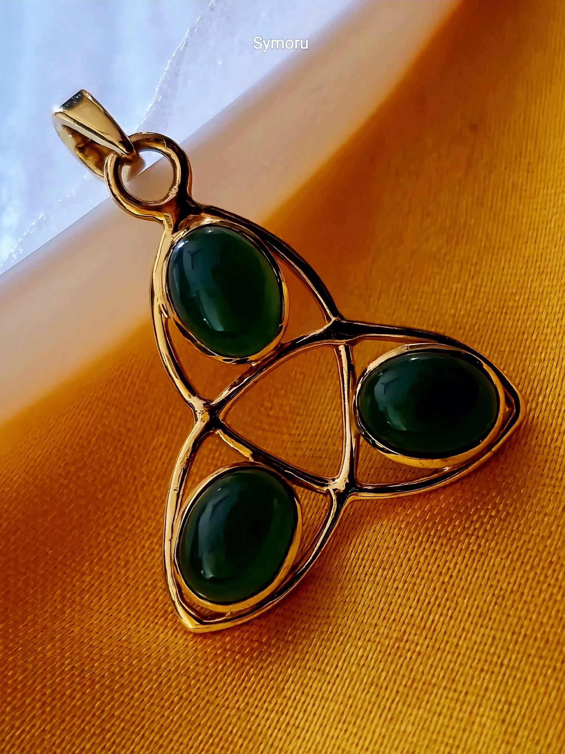 Gold Tone Brass Triple Green Onyx Look Pendant